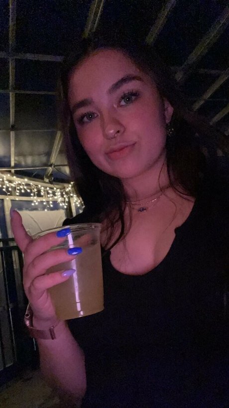 rrissarae hot pornstar picture