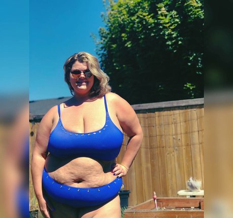 plussize andfine perfect model photo