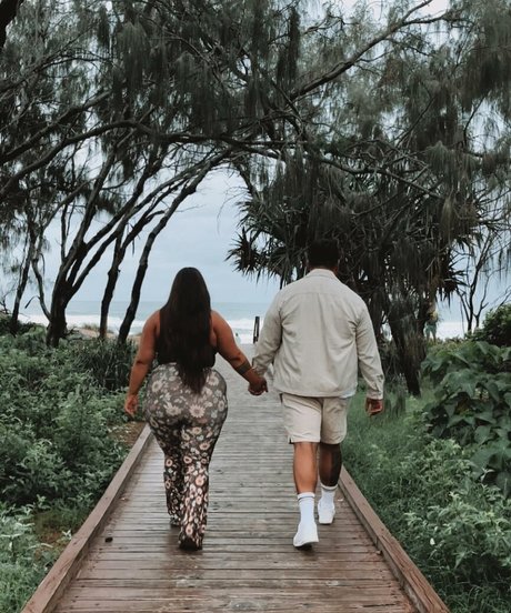 Antonia Waerea Adams model img