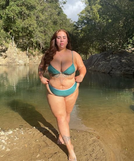 Antonia Waerea Adams porn star galleries