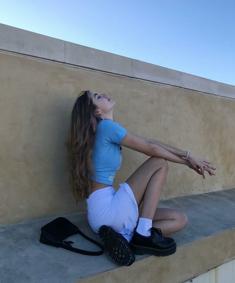 Emiliee Russo high quality model pictures