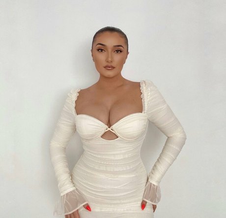 busty teen onlyfans sexy naked img