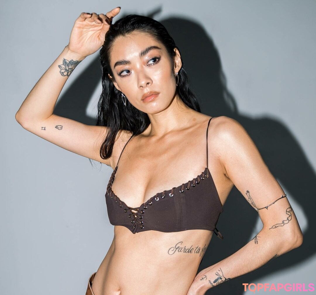 Rina Sawayama star sexy galleries