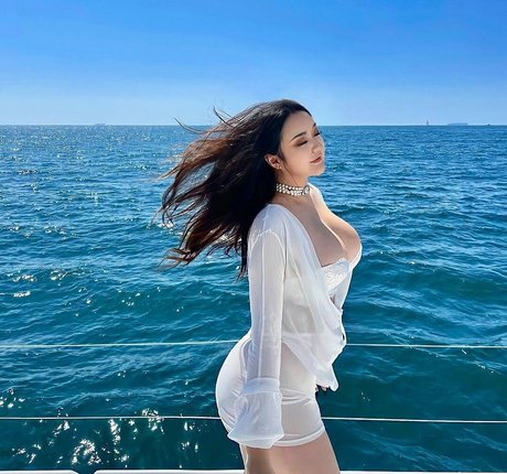 Rebecca Liu hd model gallery