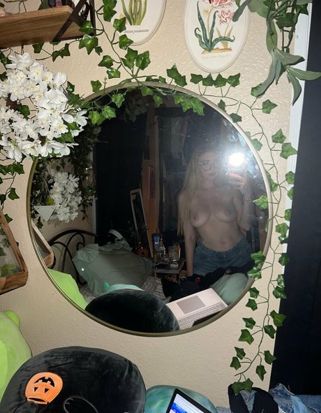 stepdaughter onlyfans free xxx pics