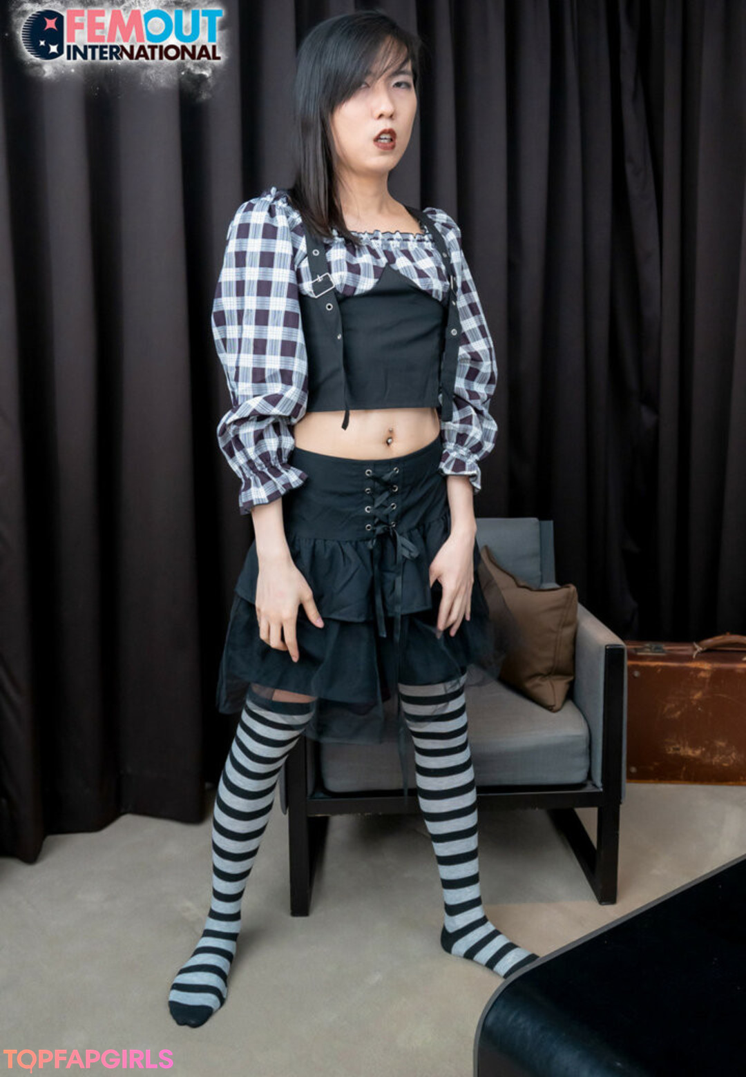 tsmomo top model galleries