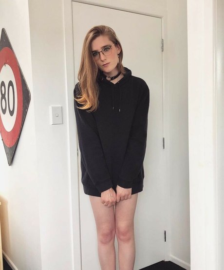 Alice In Wonder1and sex pornstar gallery