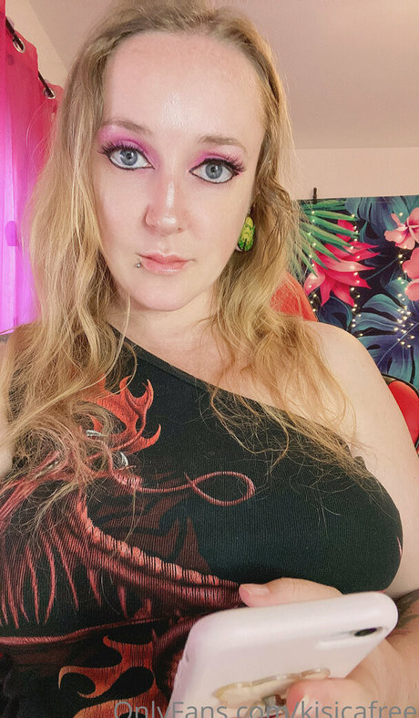 kisicafree pornstar nudes gallery