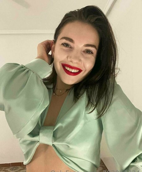 fairy gloria top profile image