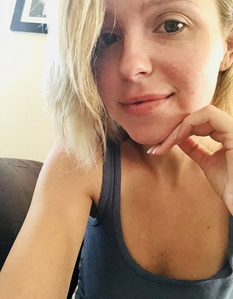 blonde masturbation onlyfans porn photos