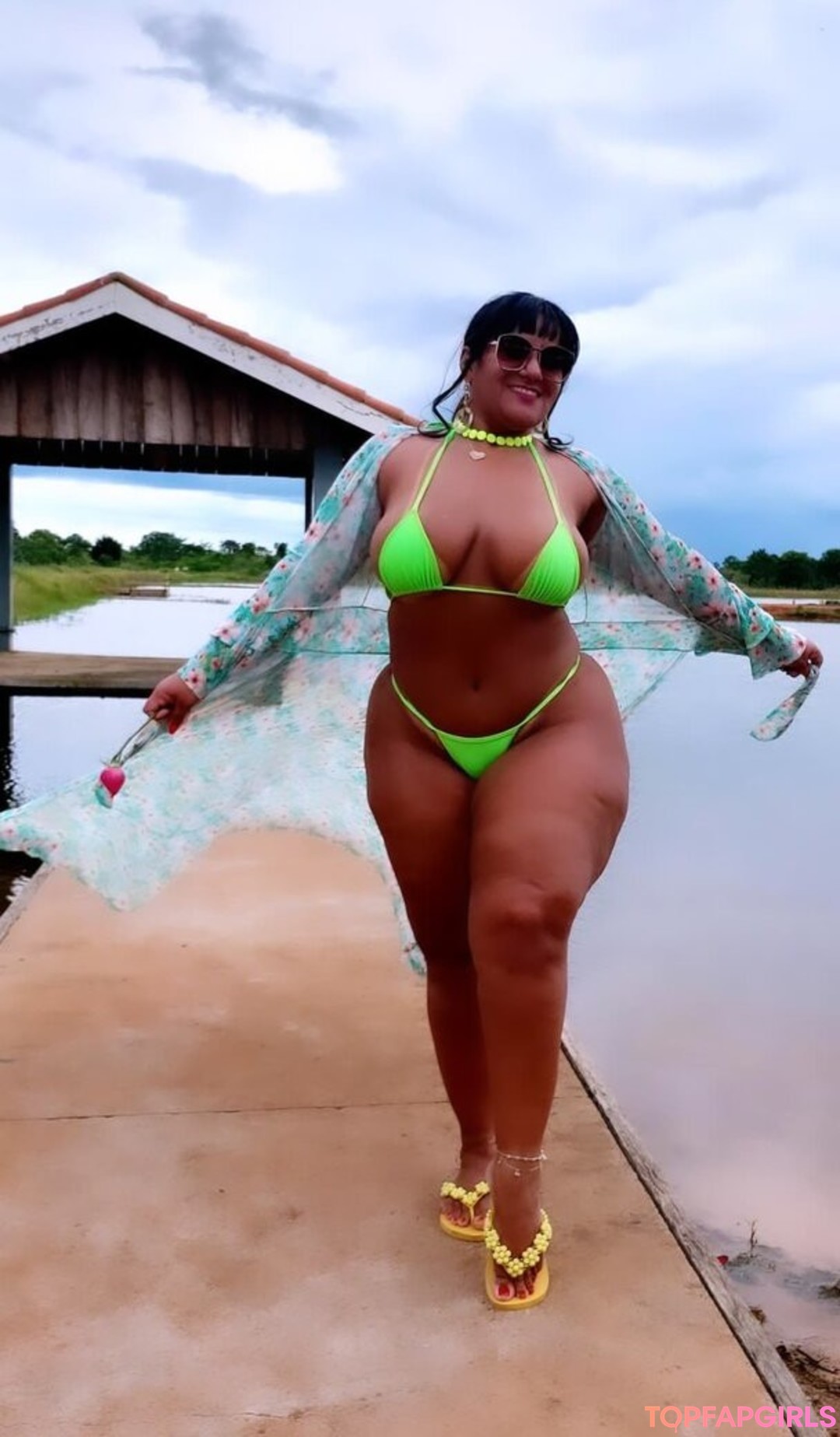 petite blonde milf onlyfans adult pics