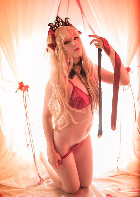 tall milf onlyfans nudes image