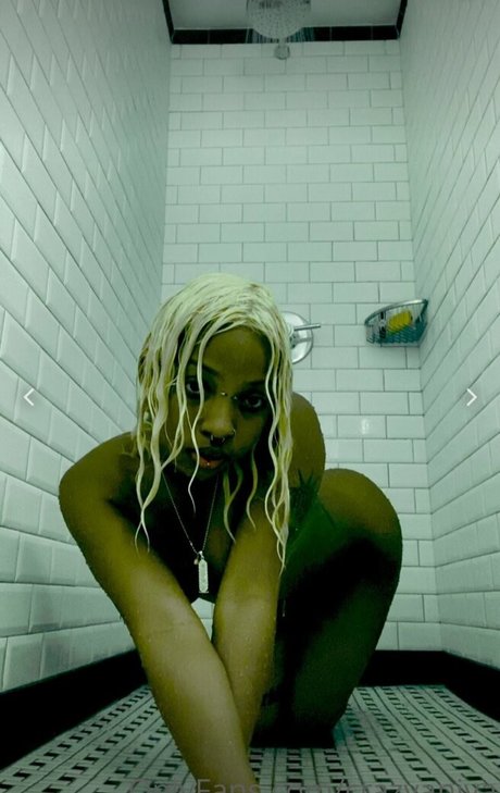 Crazyaniya hot star images