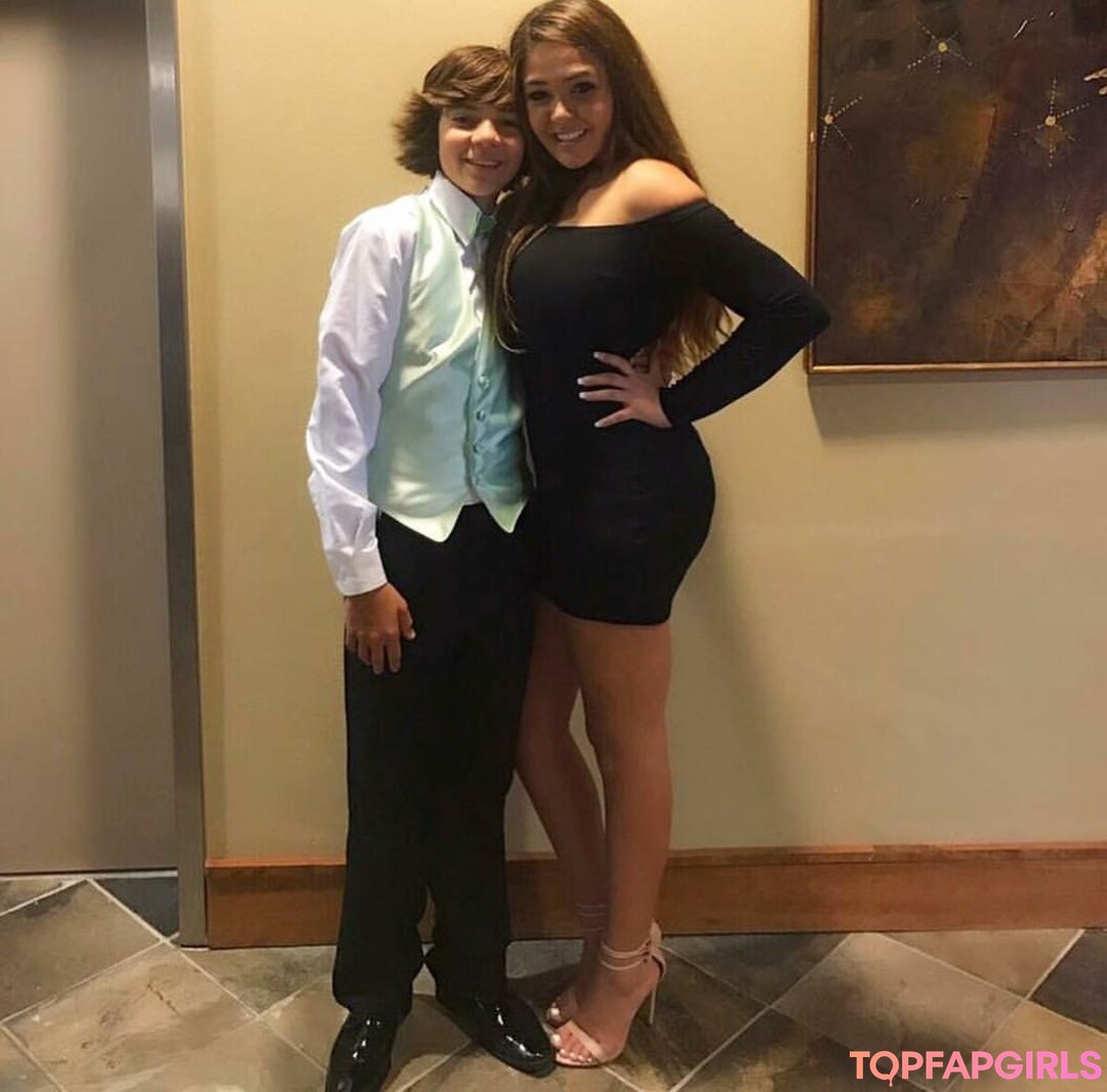 big tits teen onlyfans pornos img