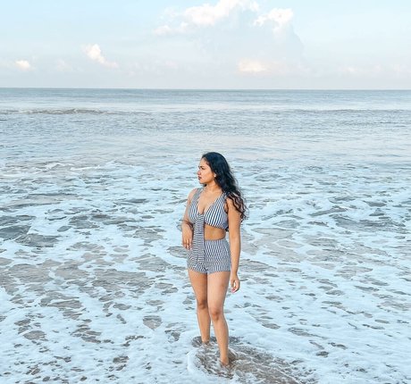 Nimesha Jayarathne porn star pic