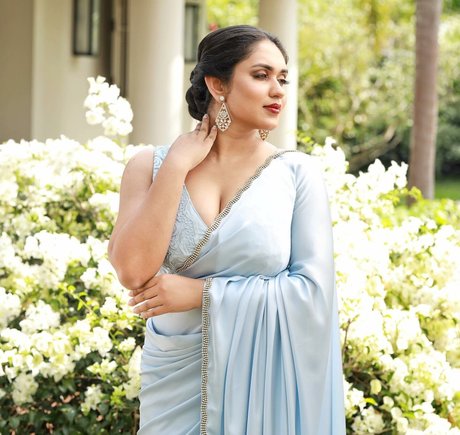 Nimesha Jayarathne sex star images