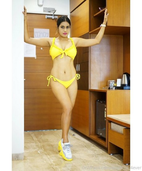 tanupriya top profile image