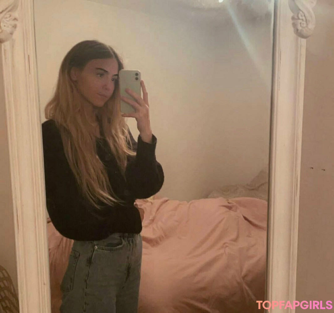 ellamoorepls high quality model picture