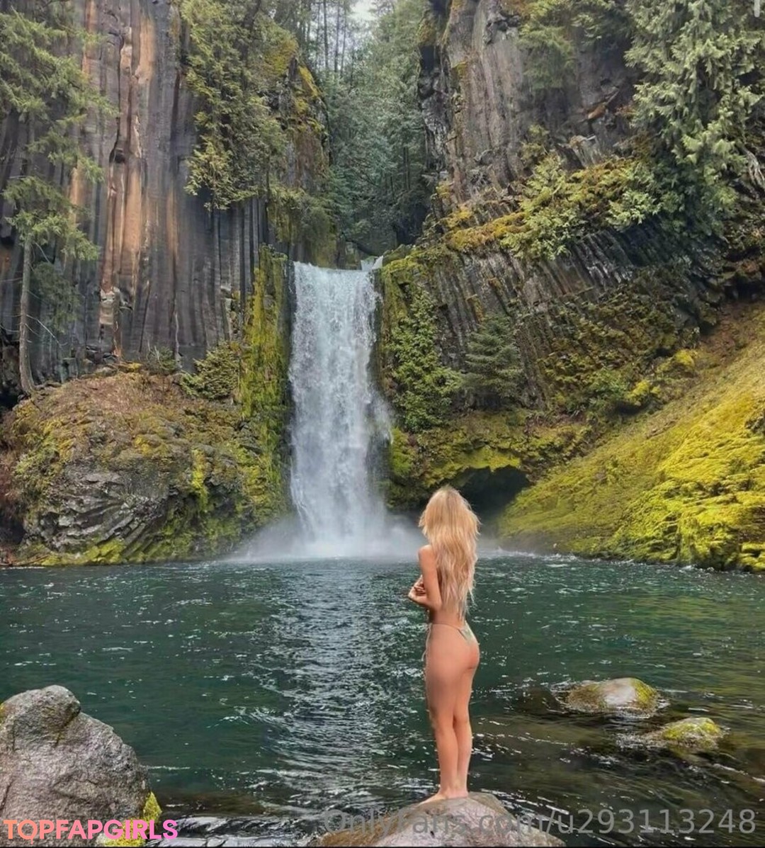 ellamoorepls nudes pornstar img