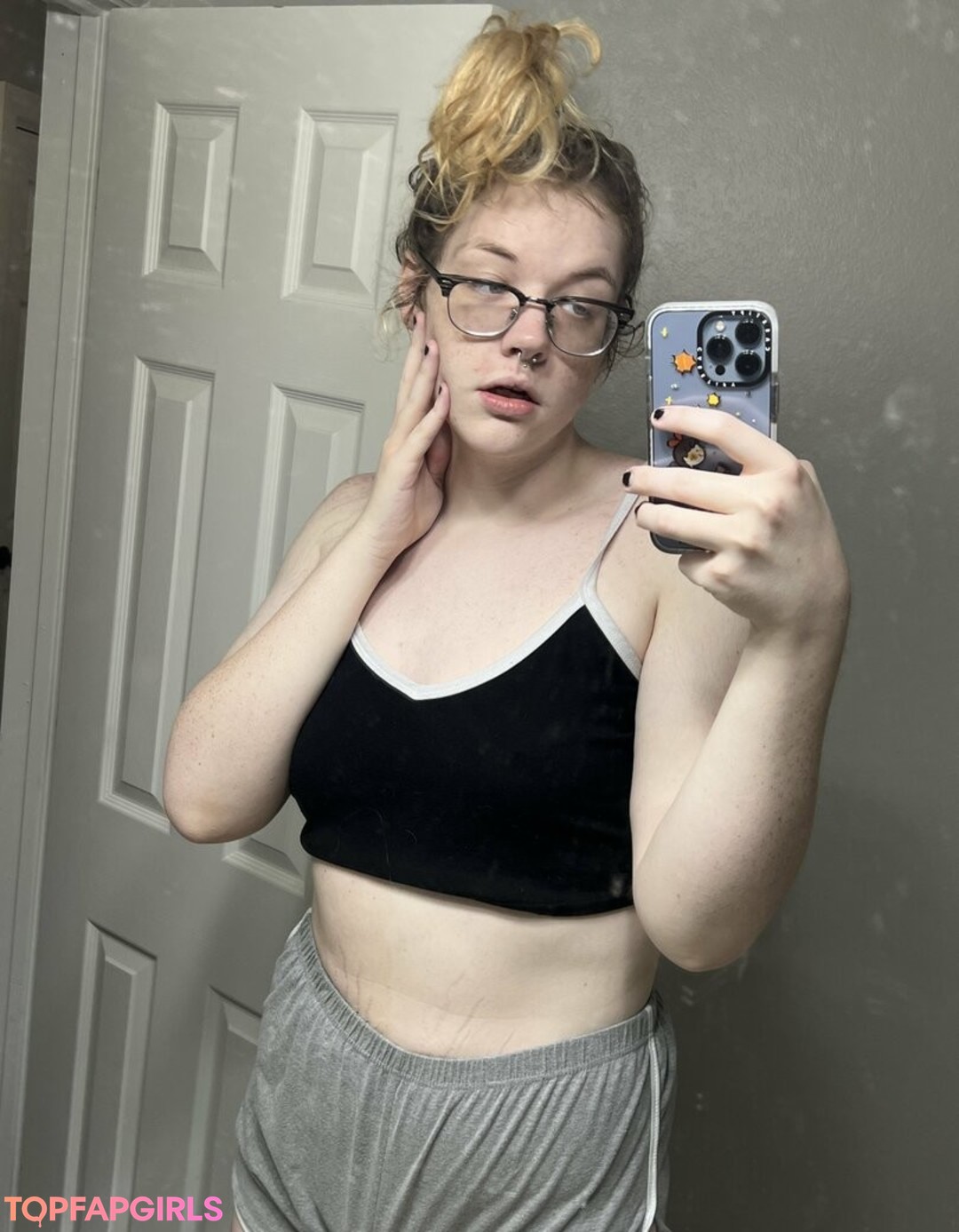 chubby teen onlyfans nudes image