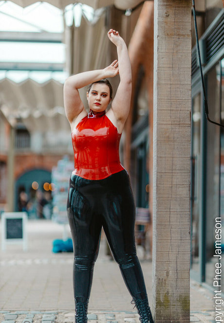 misspheejameson pornstar beautiful photo