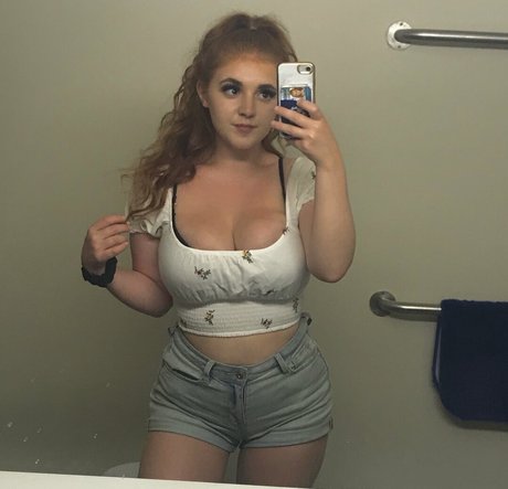 basicallycatx star pornographic photos