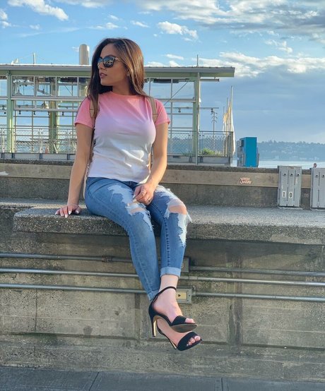 gloryhole wife onlyfans pornos photo