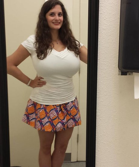 Avery Harwood pornstar high quality archive