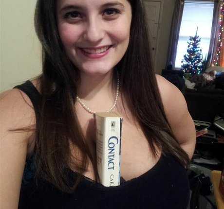 Avery Harwood model high quality images