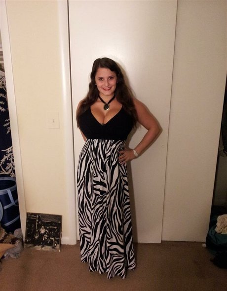 Avery Harwood pornstar naked images