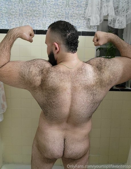 yourtopsfavoritetop erotic model photo