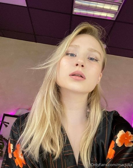 african onlyfans free naked pictures