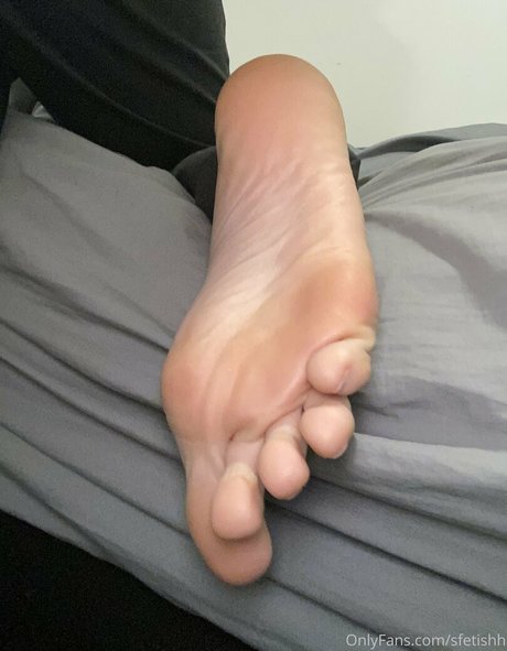 sfetishh pretty pornstar image