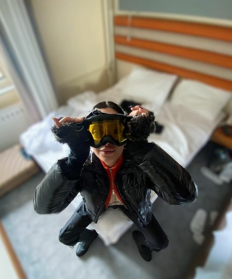 aysgencc model nudes pic