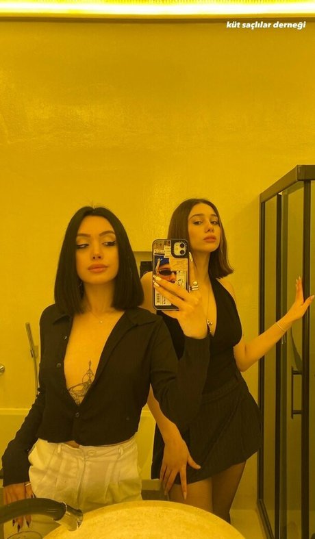 aysgencc hot star gallery