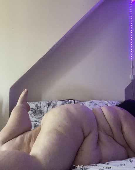 sweetaspeachesss nice model photos