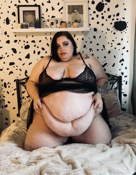 sweetaspeachesss model free picture