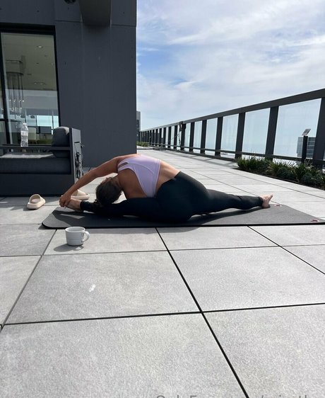 lesbian milf onlyfans exclusive pics