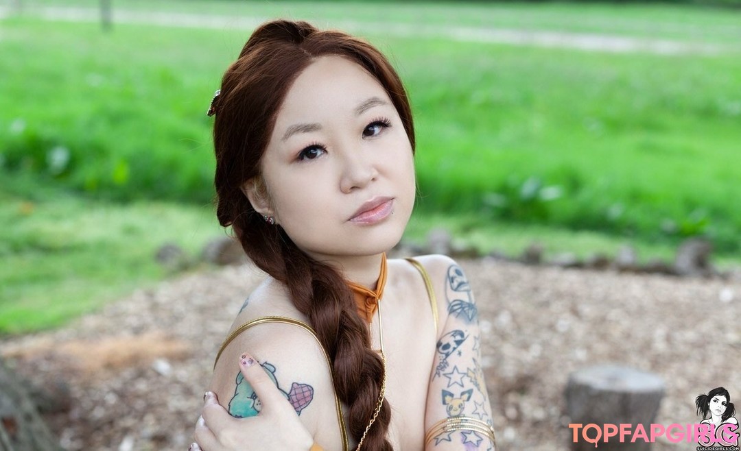 suicidegirlsuk star erotic archive