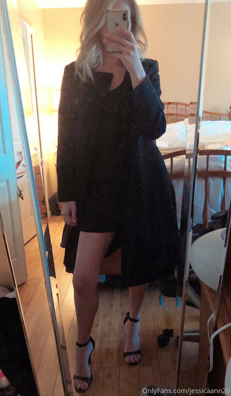 jessicaann20 art star pic