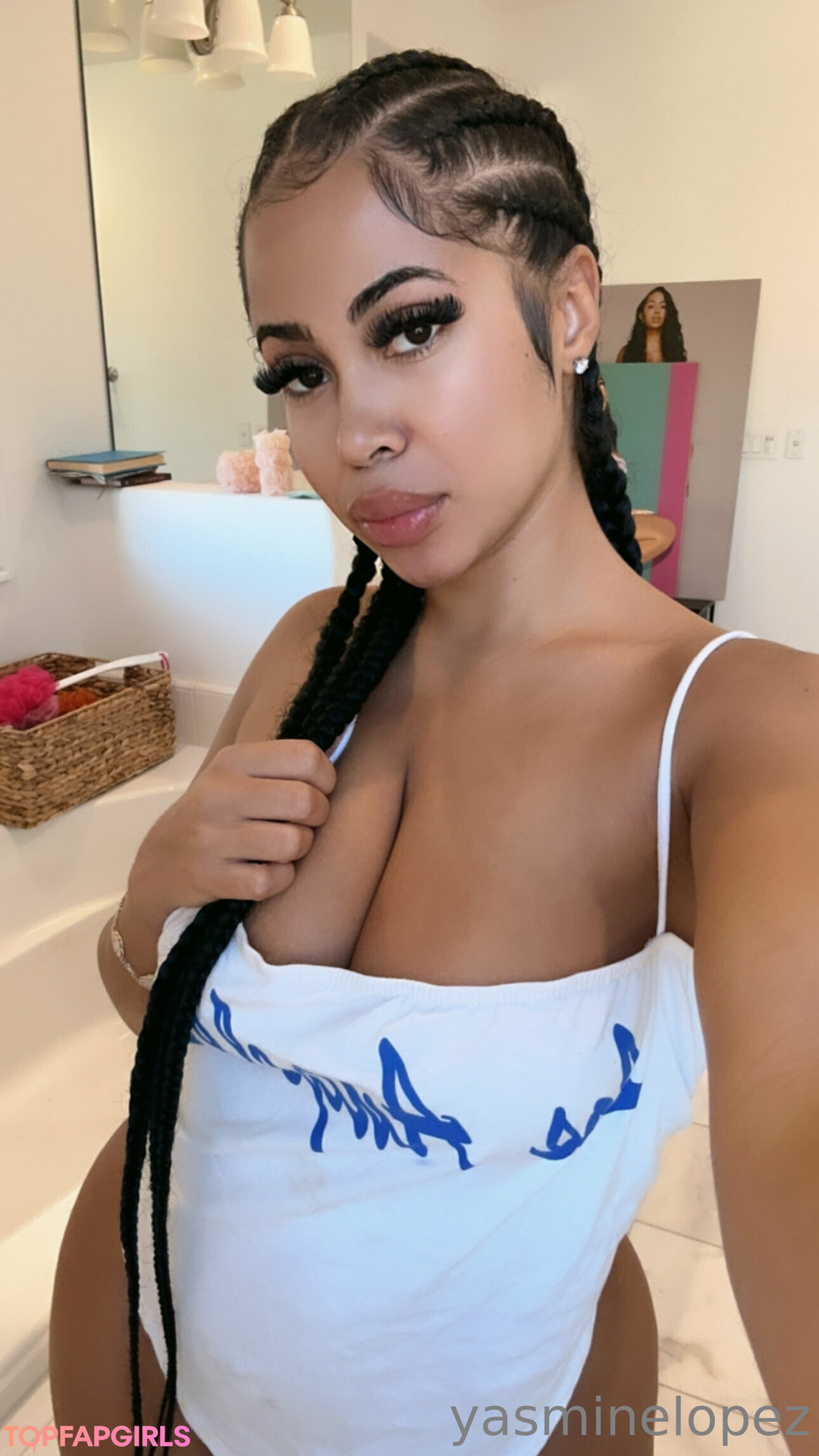 Yasmine Lopez onlyfans free