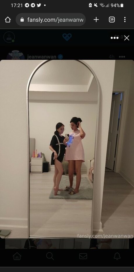 sexy blonde onlyfans nudes negative