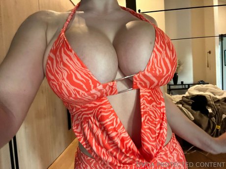 Genesis Lopez onlyfans xxx