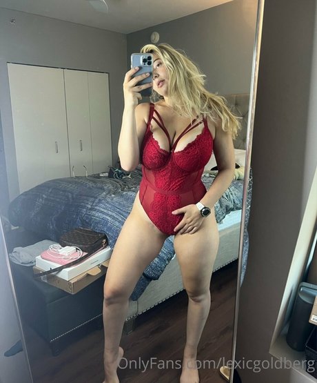 Lexi Cayla onlyfans topless