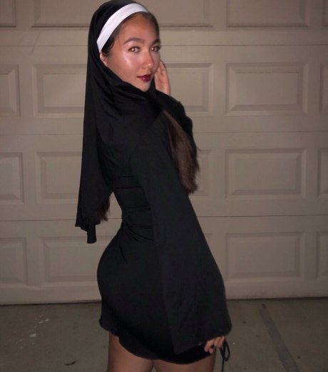 Eliza Chau onlyfans nude leaked