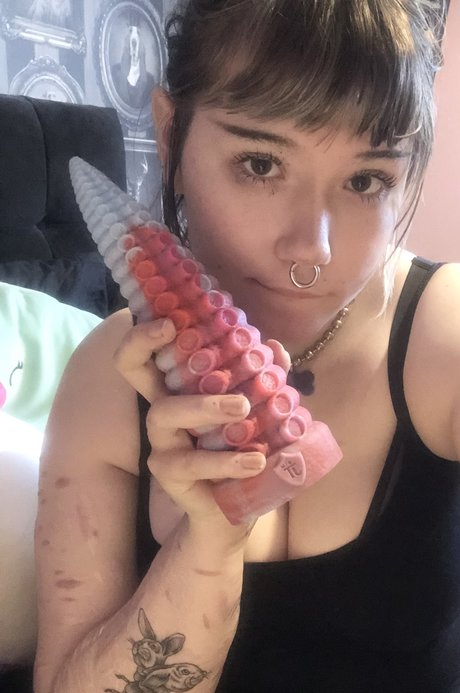 Tinyfawnn onlyfans strip