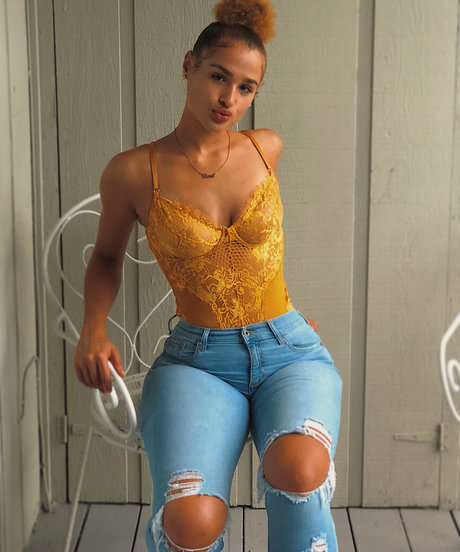 Janae Girard nude only fans leaks