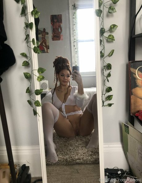 Naomij onlyfans free