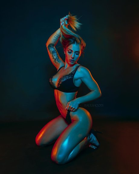 Marine Sainte onlyfans sexy