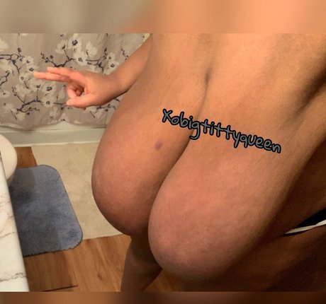 XoBigTittyQueen onlyfans nude photos